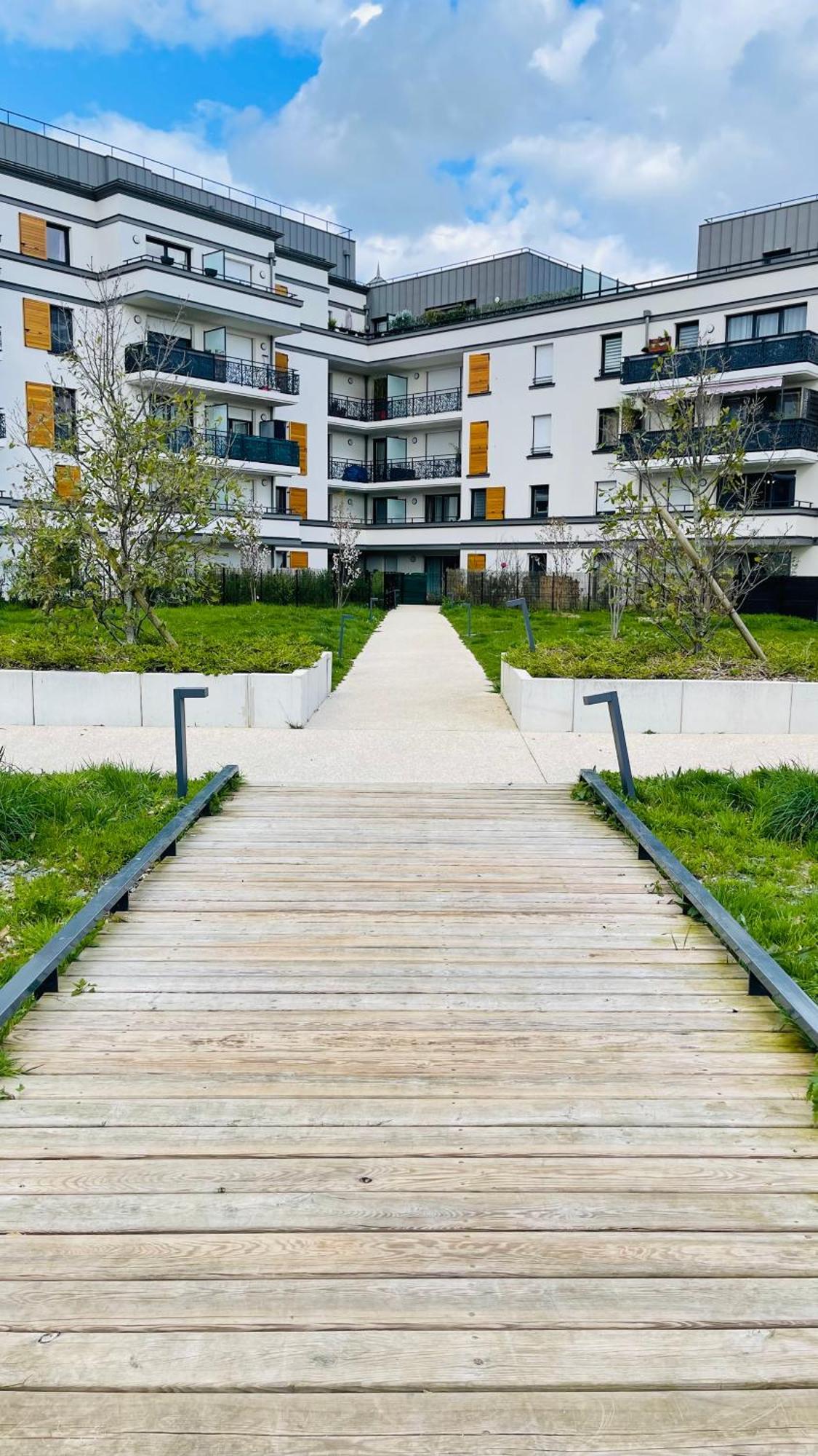 Apartamento Le Lion D'Or - Parking - Netflix - Wifi - Nerf Bussy-Saint-Georges Exterior foto