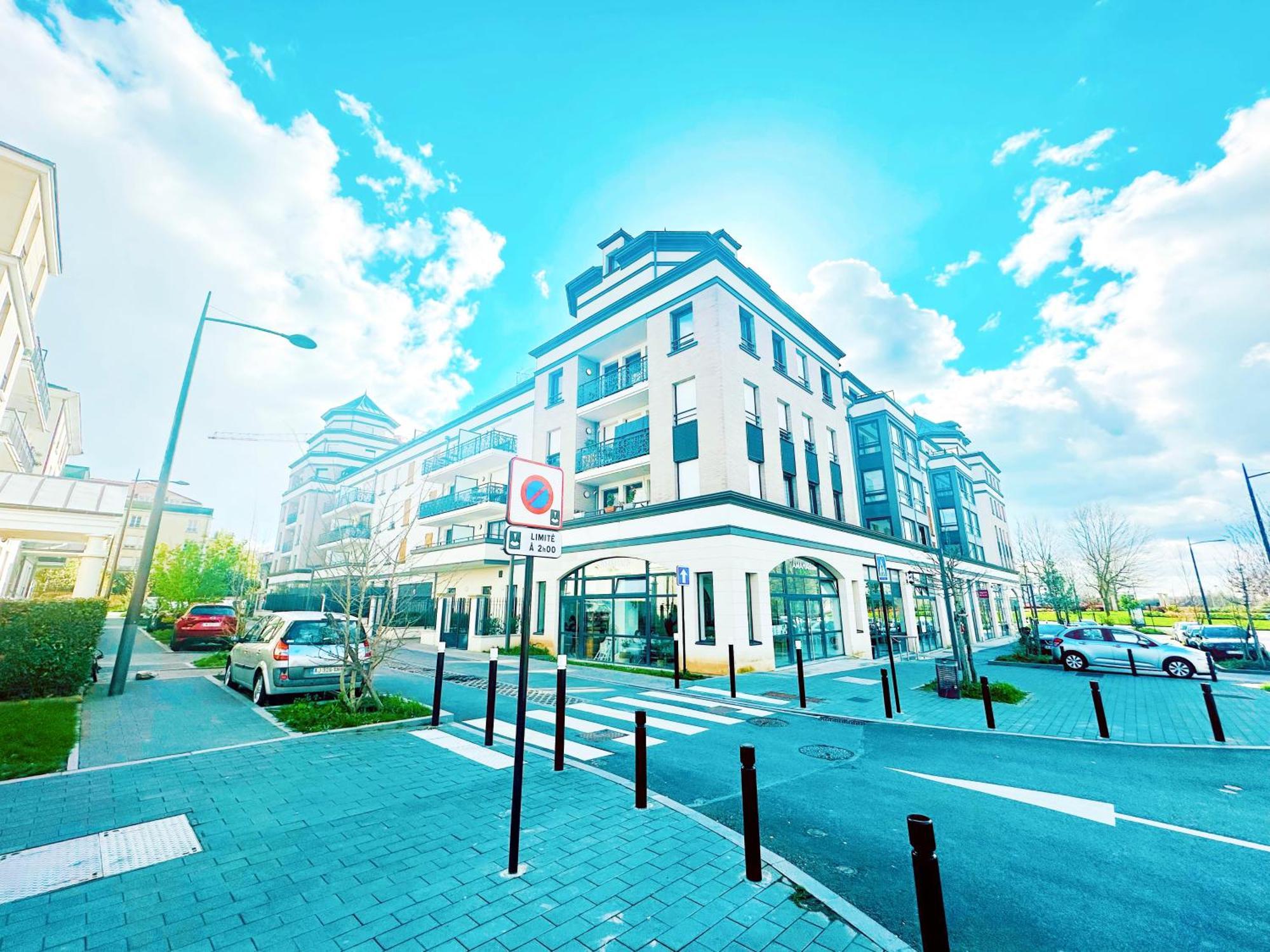 Apartamento Le Lion D'Or - Parking - Netflix - Wifi - Nerf Bussy-Saint-Georges Exterior foto